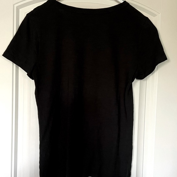 NWOT - Banana Republic T-shirt - Size Small - Picture 3 of 3